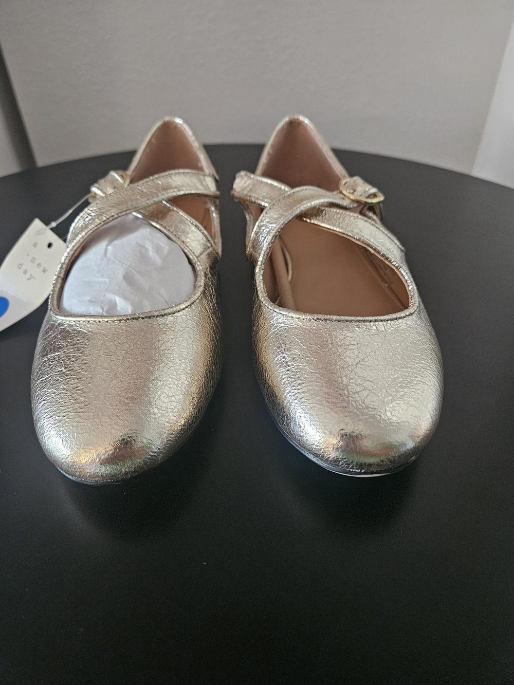 ✨ NWT A New Day Tasmin Metallic Gold Crisscross Mary Jane Flats ✨ Womans Size 7 - Picture 2 of 16